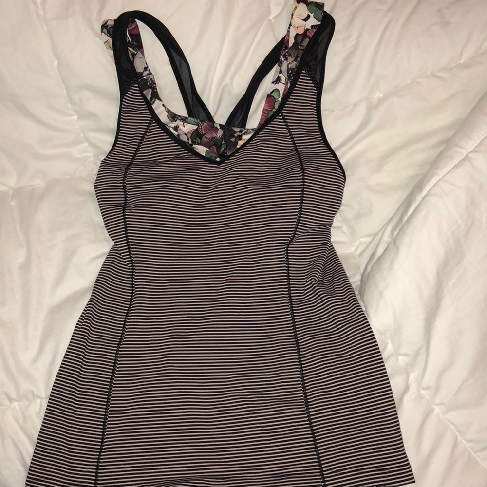 Lululemon tank top